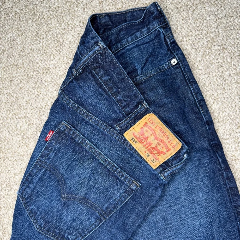 Levi’s 514 straight leg jeans